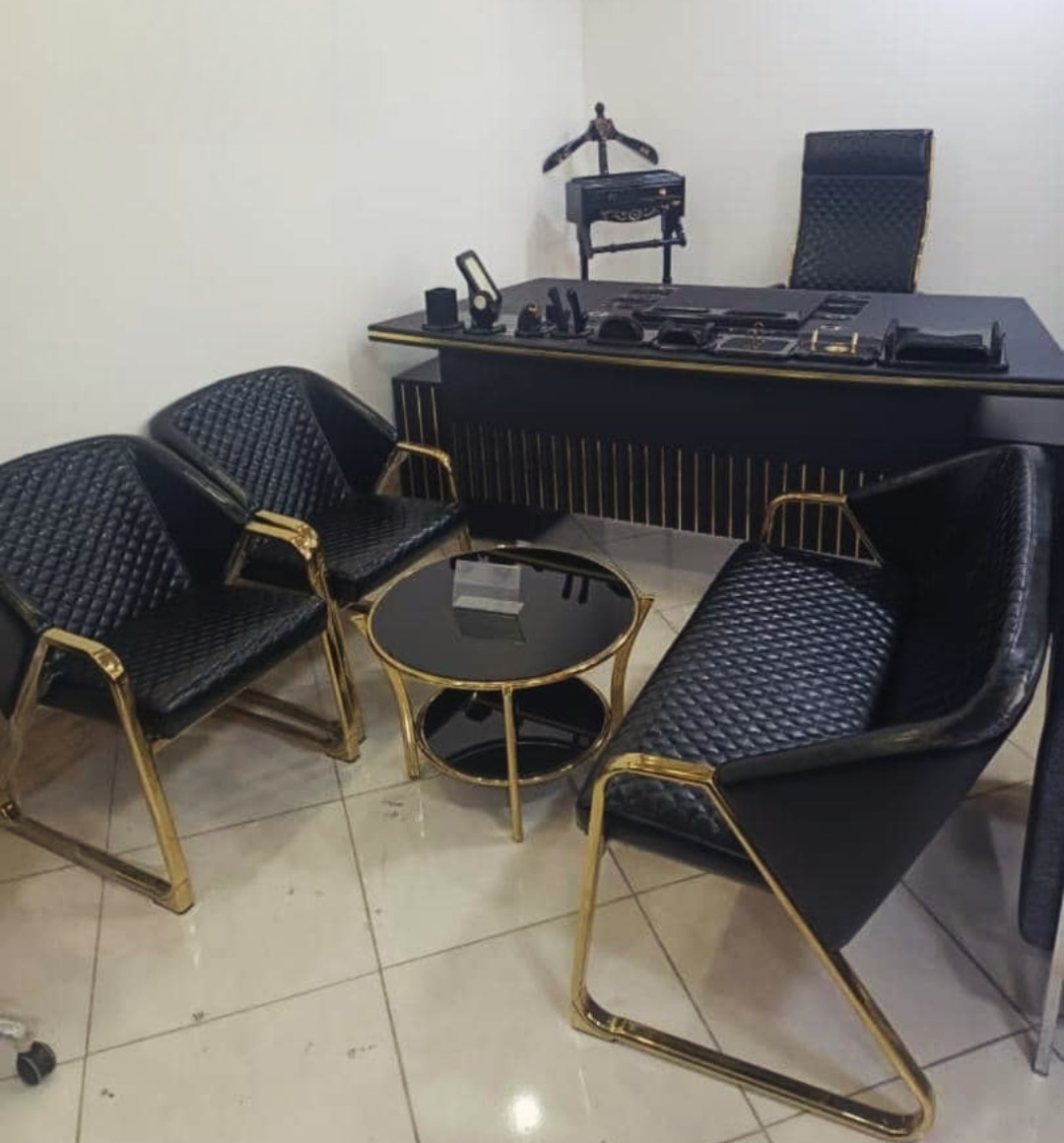 نیلپر لیو اپادانا