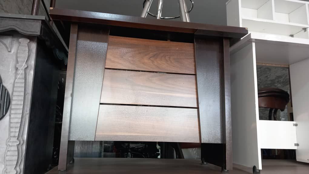 میز کلیاف رنگبندی دارای دو کشو